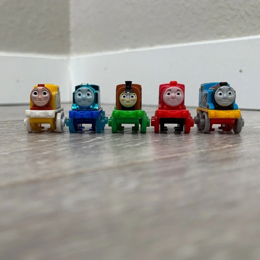 Lot of Thomas Minis